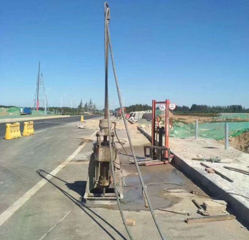沉湖管委会公路高聚物注浆加固